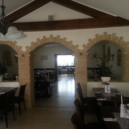 Hotel Restaurant Platamon Feuchtwangen Buitenkant foto