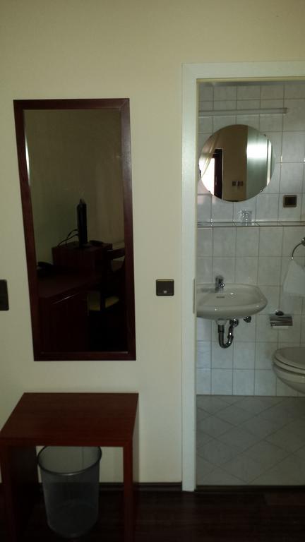 Hotel Restaurant Platamon Feuchtwangen Kamer foto